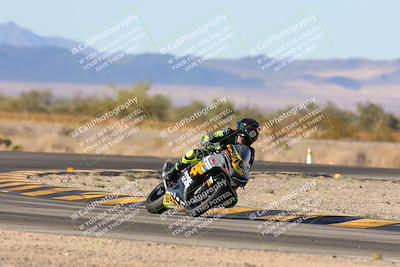 media/Nov-16-2024-CVMA (Sat) [[0e4bb1f32f]]/Race 9-Amateur Supersport Middleweight/